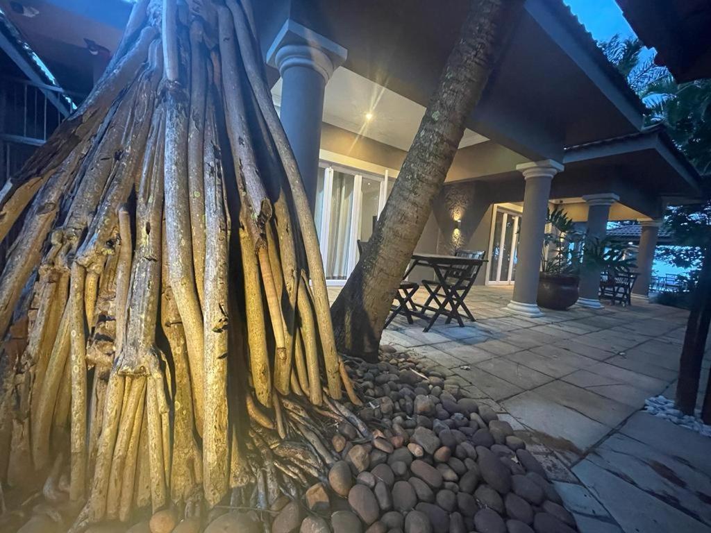 Illovo Beach House Amanzimtoti Exterior photo